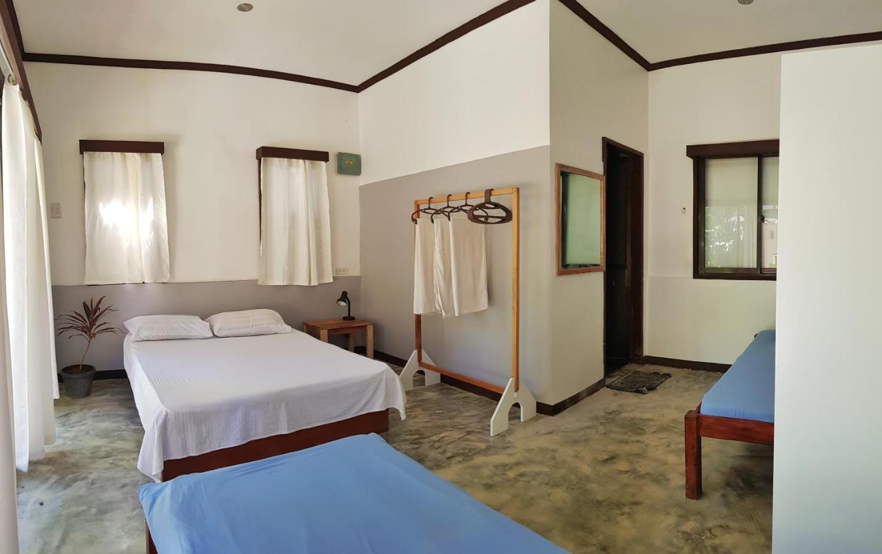 Higala Hostel Siargao General Luna  Extérieur photo