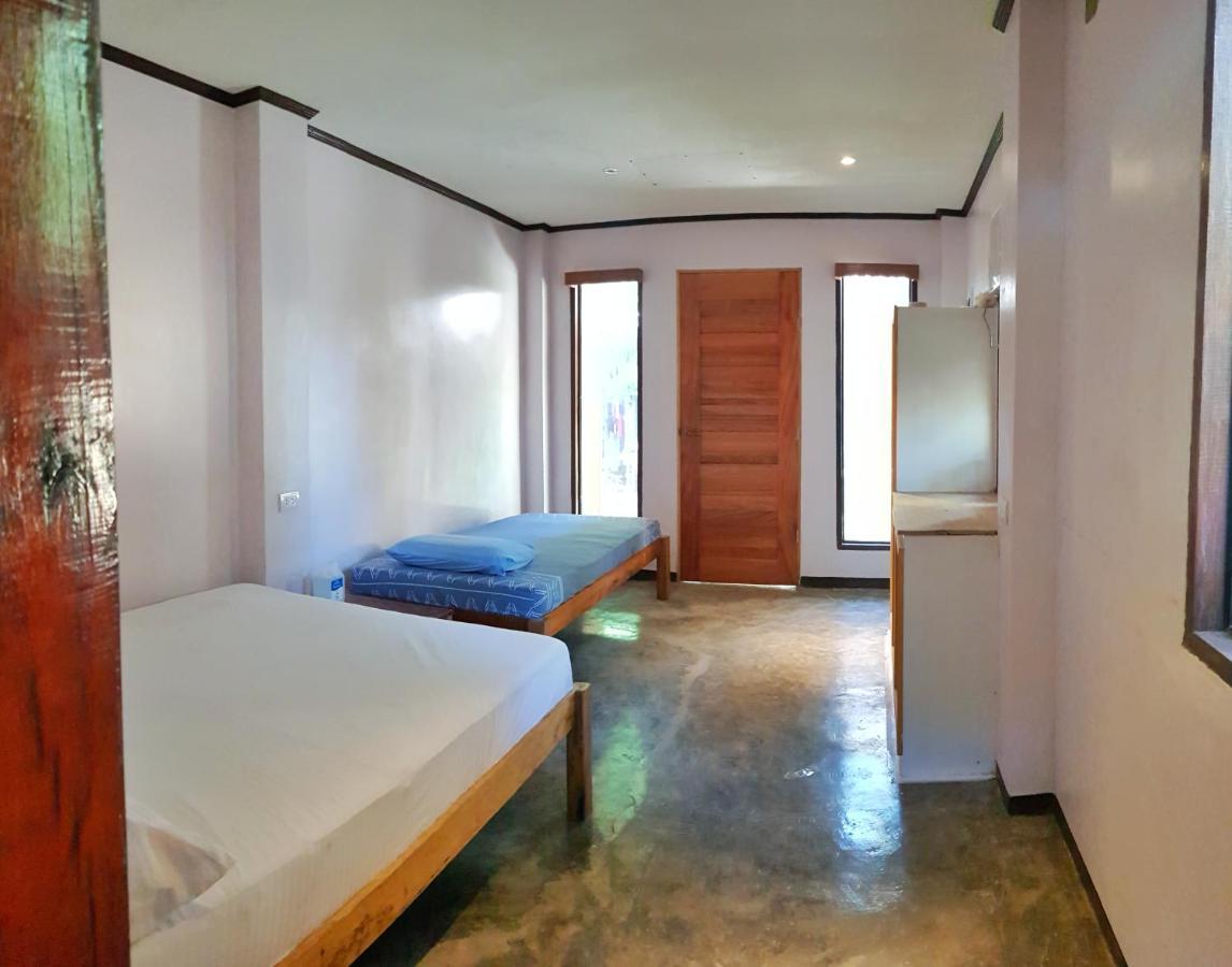 Higala Hostel Siargao General Luna  Extérieur photo